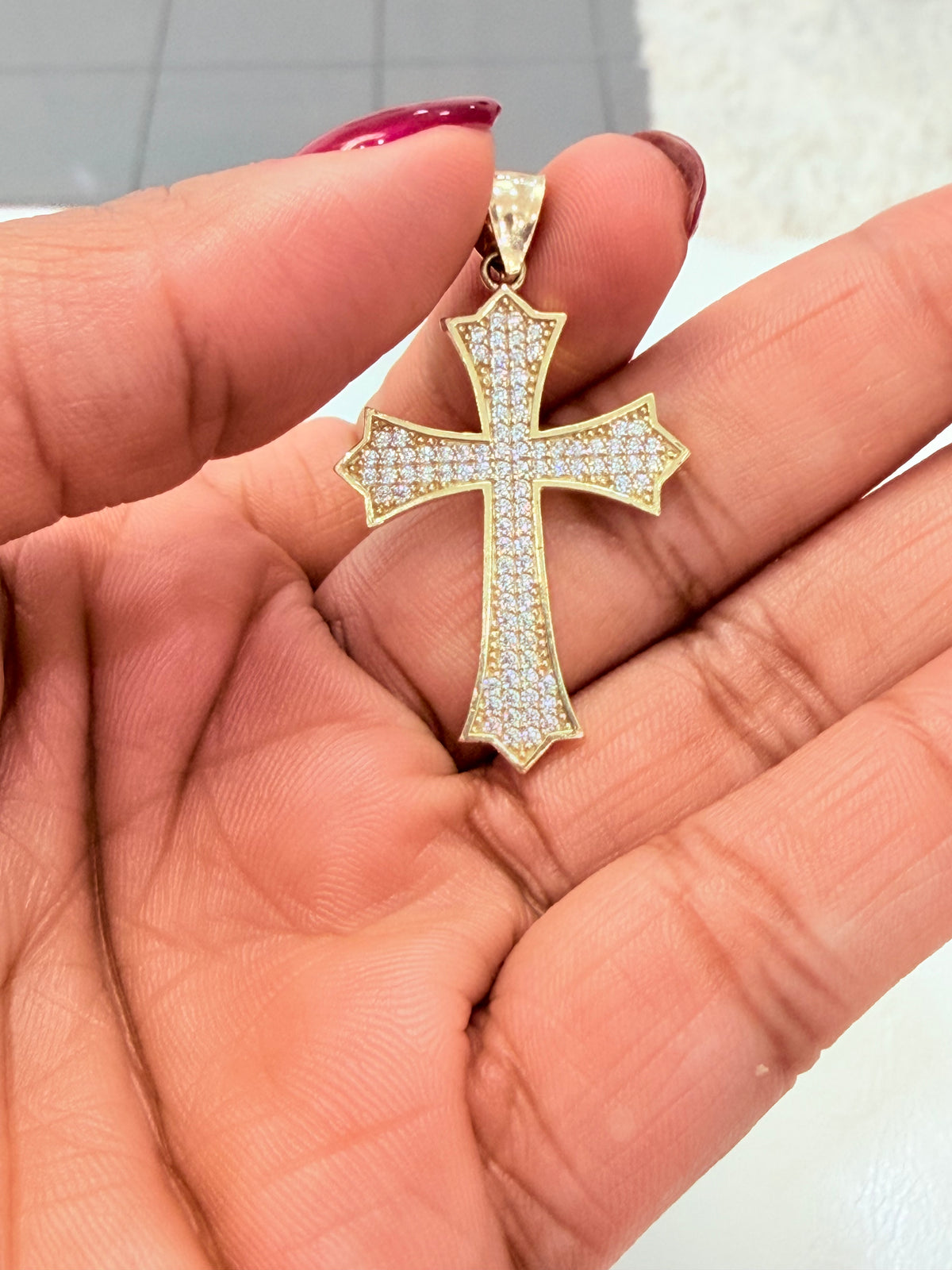 1842- NEW 10K Full Cz Cross Pendant W.G