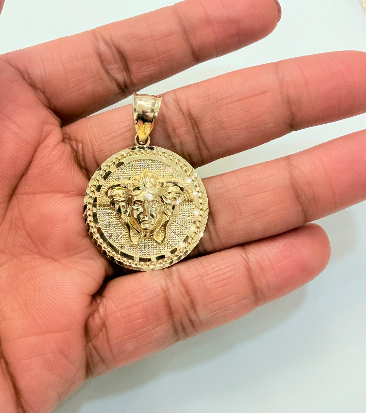 1862- NEW 14K Medusa Head Pendant (1.080") W.G