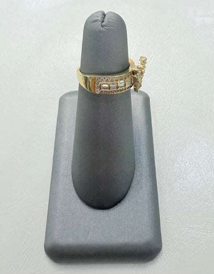 1846- NEW 10K Full Baguette Cut Butterfly Ring W.G