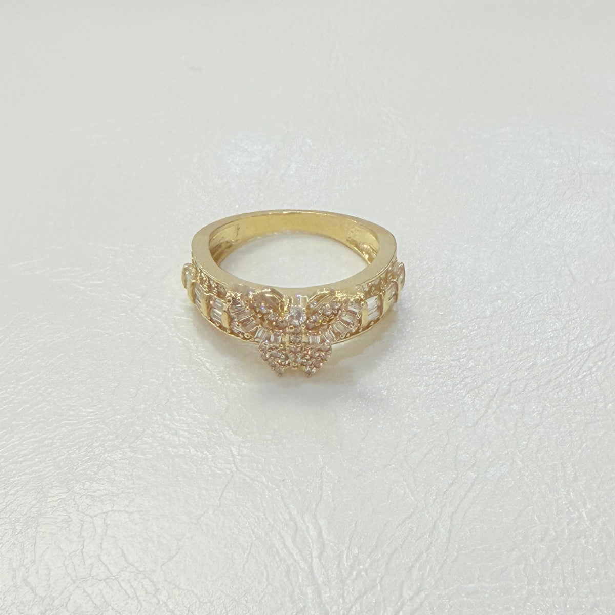1846- NEW 10K Full Baguette Cut Butterfly Ring W.G