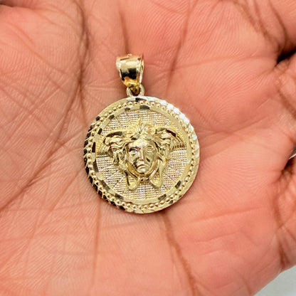 1861- 14K Gold Medusa Round Pendant (0.90") W.G