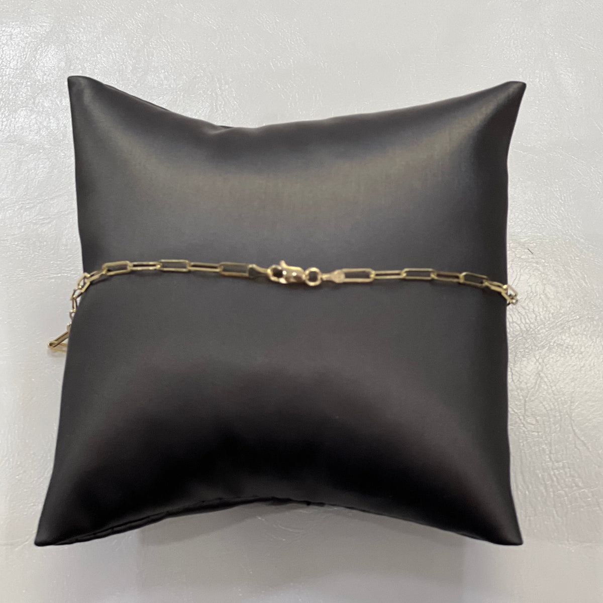 1853- NEW 14K Paper Clip Bracelet 7" (2.5mm) W.G