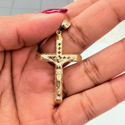 1843- NEW 10K Crucifix Pendant W.G