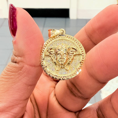 1861- 14K Gold Medusa Round Pendant (0.90") W.G