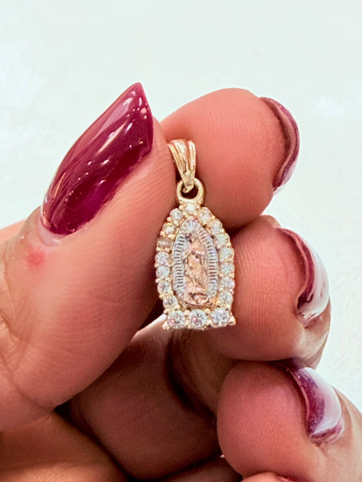 1854- NEW 14K Virgin Mary Small Pendant W.G