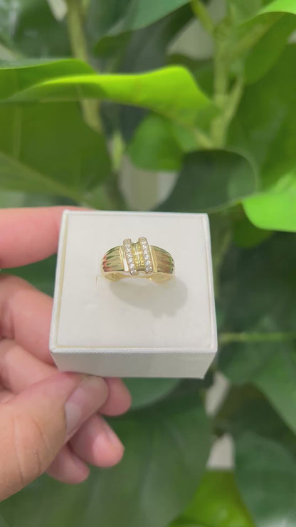 1384- NEW 10K Fancy Gold Women's Ring W.G